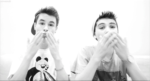 kiki-and-sammy:  they’re so cute  