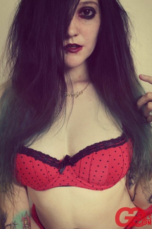 altmodelgirlcrush2: Espi Kvlt @espikvlt @godsgirls