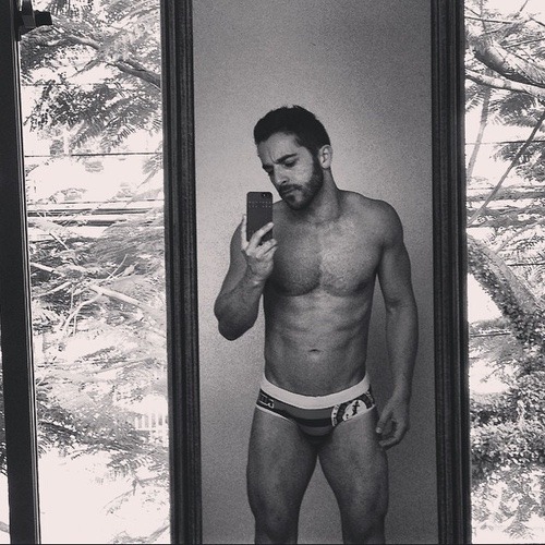 atomicdax:  Something about men in underwear…