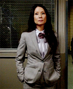 kateordie:  buckythirteen: This is gay and so am i Forget my birthday and run off