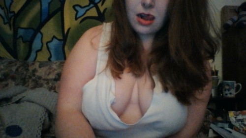 XXX moan-for-me-dollface:  tits are the best  photo
