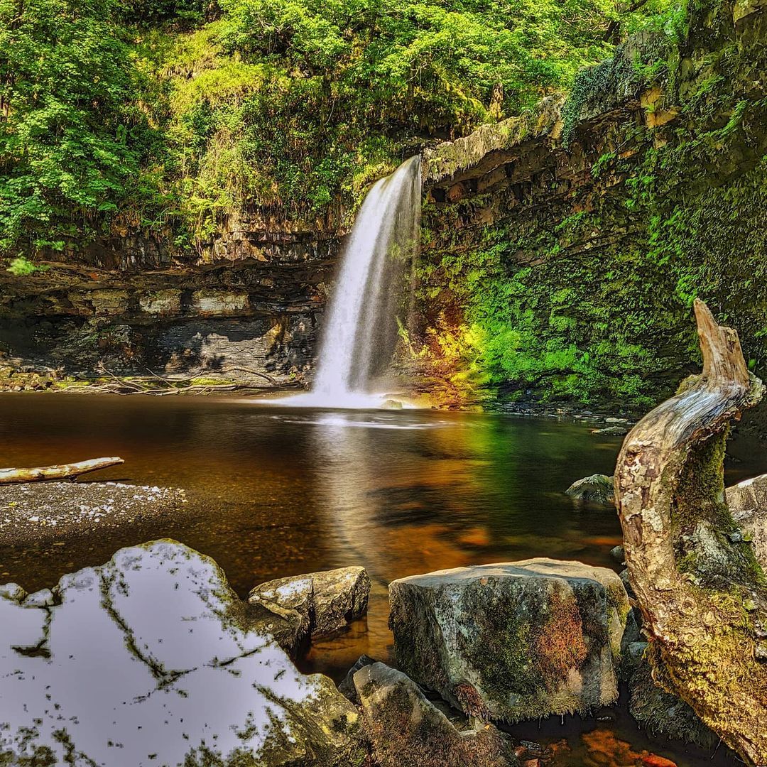 Waterfall One. Sgwd Gwladys
On a walk of a few waterfalls.
#waterfallsofwales #waterfall #waterfallcountry #sgwdgwladys #breconbecons #breconbeaconsnationalpark (at Sgwd Gwladys)
https://www.instagram.com/p/CRWdL6WDV_z/?utm_medium=tumblr