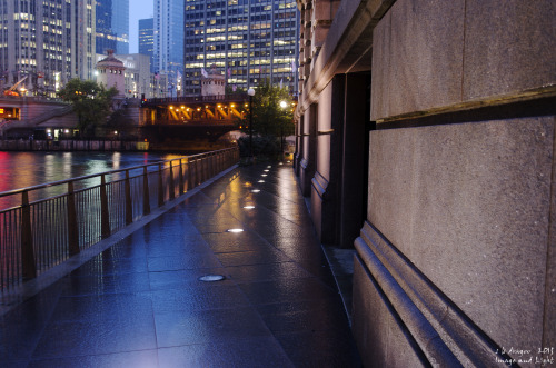 riverwalk 001Chicago River Walk, The Loop, Chicago, IllinoisNikon D5100, ISO 100, 26mm, f/4.2, 1.3 s