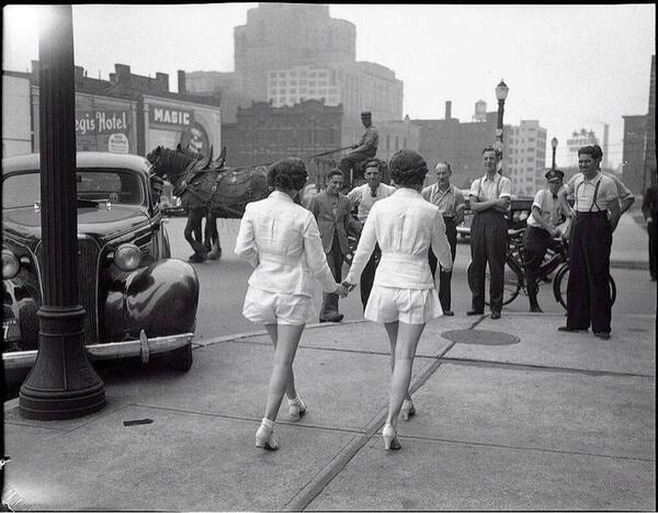animeasuka:  the-devil-loves-chanel:  In 1937, two women wore shorts out in public