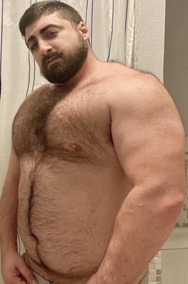 bearificationtransformations:Alex had always been skinny, his whole life. He despite his Greek heritage, he wasn’t particularly hairy either. When he came out as a gay man he learned that a lot guys in Kansas City called him a “Twink”. He was somewhat