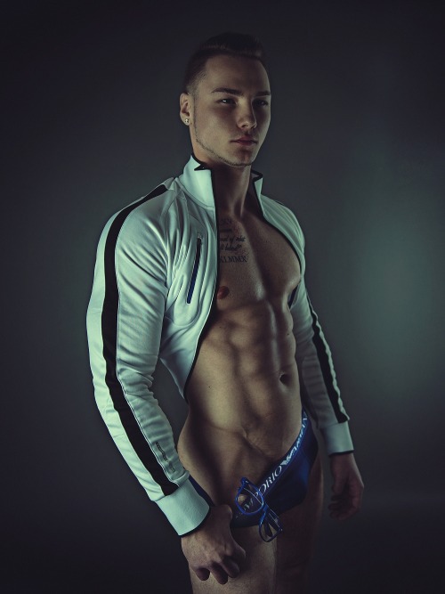 alexeivtoroi:Yasha Shamray by Jose Morales