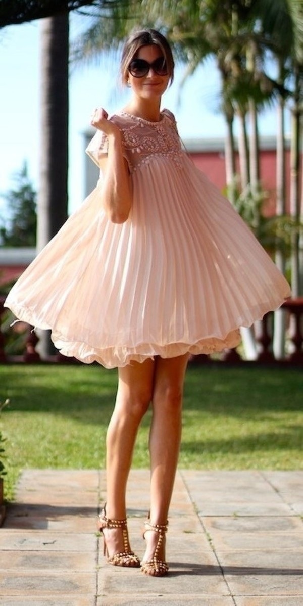 marshamaybe:  spicyrunnergirl:  they-call-me-nita:  Sheer Perfection in Pleated Twirl
