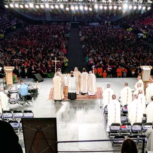 Through Him. With Him. And in Him. #Mass4Life #iStand4Life #marchforlife #M4LChicago (at Verizon Cen