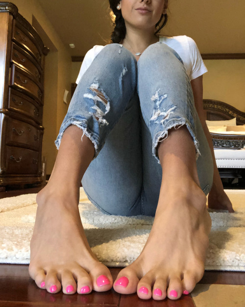 RE-FEET/RE-MODEL porn pictures