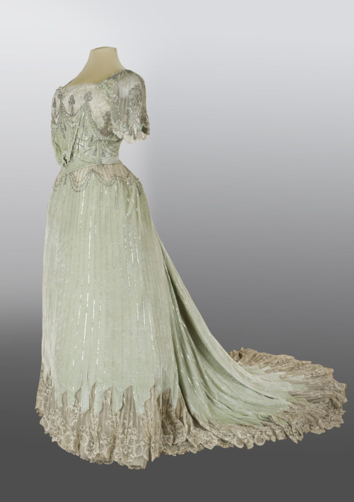 a-hulder:Evening and Ball gowns worn by Tsarina Alexandra Feodorovna, 1890s-1900s