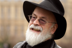 jrrtolkiennerd:buzzfeed:  Author Sir Terry Pratchett has died.   :(