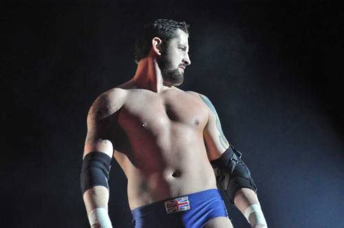 XXX rwfan11:  Wade Barrett   That body! Love photo