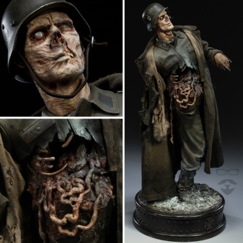 Absolutely INSANE sculptures from Andy Bergholtz. He even has kits you can order to paint yourself. 