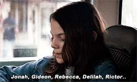 jessicahenwicks:You know who she is, Logan. Does she remind you of anybody?