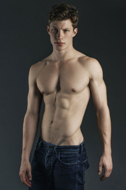 model-hommes:  Jordan Paris photographed by Breanna Nichelle.