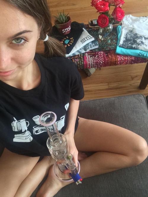 gorgeouspornstars:  Riley Reid  Cutie