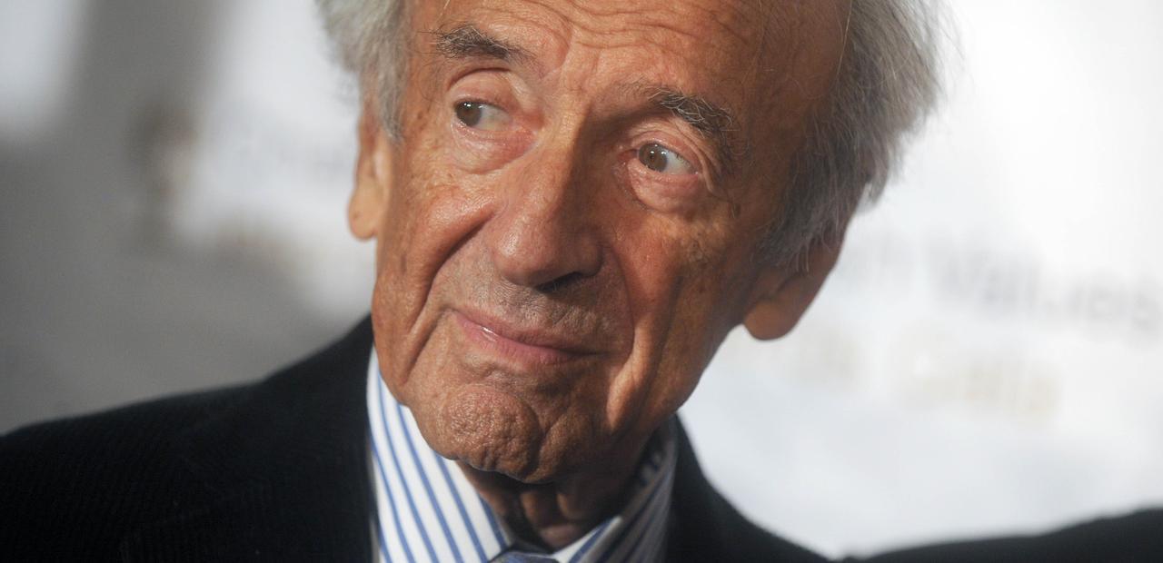 savedbythebook95:  micdotcom:  Famed Holocaust survivor and author of ‘Night’