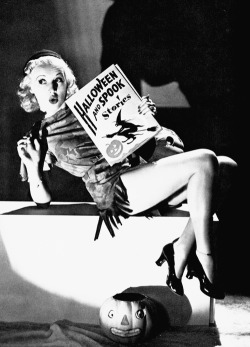 gravesandghouls:  Betty Grable c. 1935 (via) 