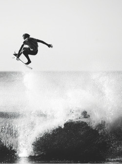 sexlane:  surf4living:  “noa deane