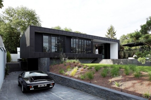 throughjo:  on black aluminium texture… C House by Lode Architecture [(http://www.contemporist.com)] 