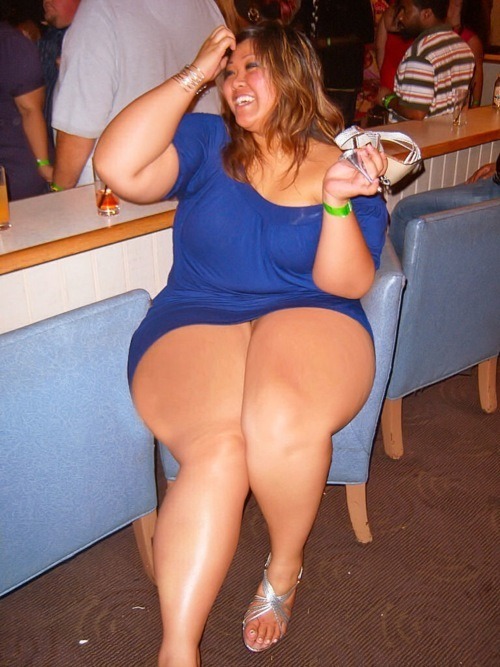 voluptuouswedgeluvr:  Voluptuous WedgeLuvr 