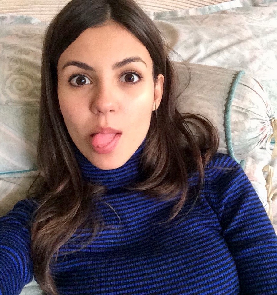 10tripledeuce:  That normally reserved and very conservative Victoria Justice gives