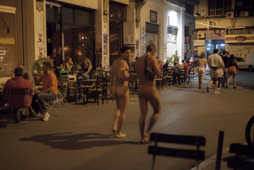 Naked in the center of Thessaloniki - Γυμνοι στο κεντρο της Θεσσαλονικης