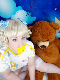 babysplayground:  Onesie and paci from @onesiesdownunder