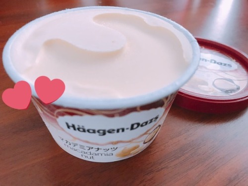 村雲颯香さんのツイート: 今日の始まりは、日陽の家のいくらご飯でした 昨日買っておいたハーゲンダッツをデザートにして、朝(昼)から贅沢した☺️ #もふ飯っ t.co/XssH2d0uH