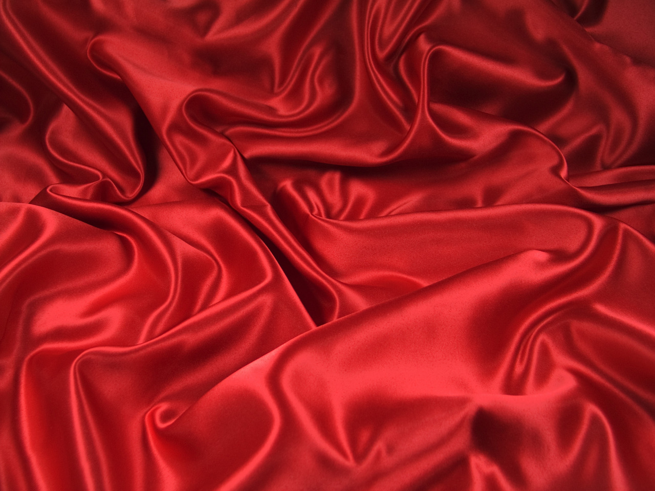 baetology:  red moods // @bryantsupreme