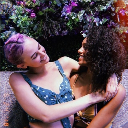 lipstick-andlesbians: meaningnotimportant: Happy Pride London!! 🌈 #loveislove //07/07/18// from Maisie Richardson-Sellers Instagram   X 