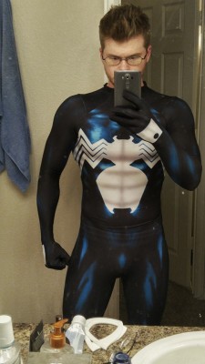 allofthelycra:Follow me for more hot guys in lycra, spandex, and other sports gear