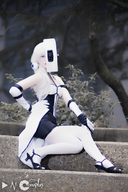 cosplayblog:  GLaDOS from Portal 2  Cosplayer: