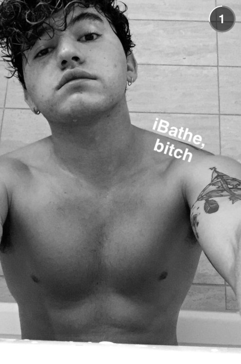 male-celebs-naked:  Jc Caylen 2See more here