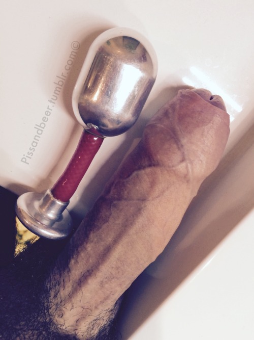pissandbeer:  This is my new favourite toy!!  I can be plugged for hours!!!  Wanna see my plugged and hairy ass??