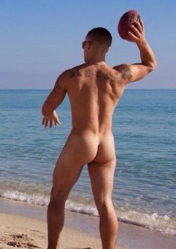 gayladsadventure: For more of the best follow me at gayladsadventure.tumblr.com. Updated daily and I follow back. Over 63,000 followers and 60,000  posts can’t be wrong!  