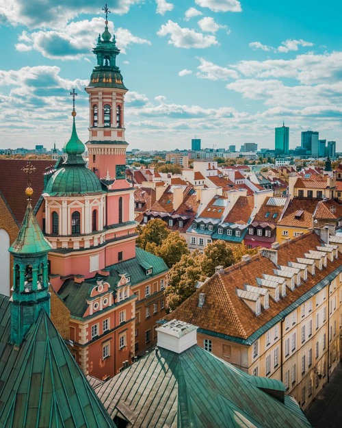 Warsaw, Poland by Aleksander Głowacki