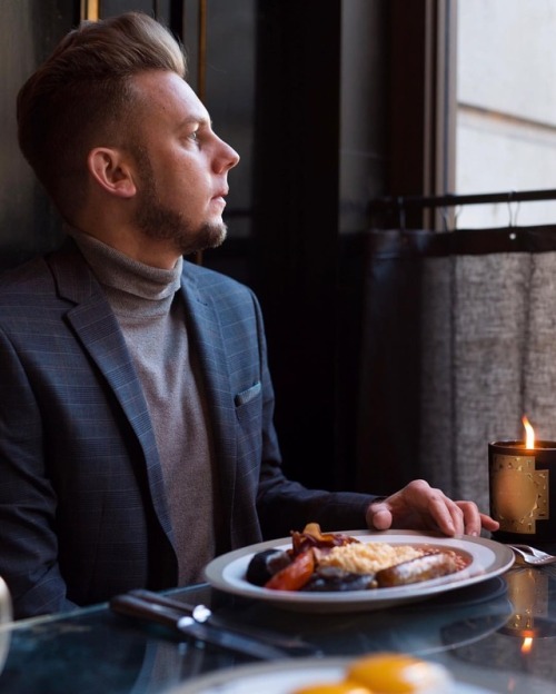 Never say no to #BreakfastAtTheWolseley . . . #thewolseley #london #piccadilly #mayfair #londonfood 