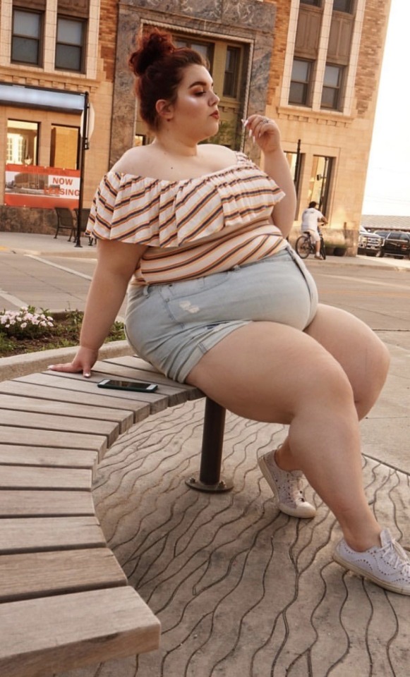 chubbyhippiegirl:bazilisok2000:She’s so cute omg 
