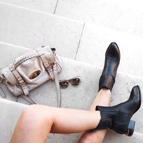 I’m ready for bare legs and biker boots 😎 by lydiaemillen
