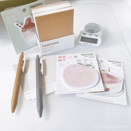 coffeeandpies: 150519 // lmao why do these stuff (minus the clock) come after i finished all my exam