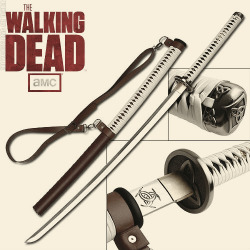 the-walking-dead-art:  Michonne’s Katana