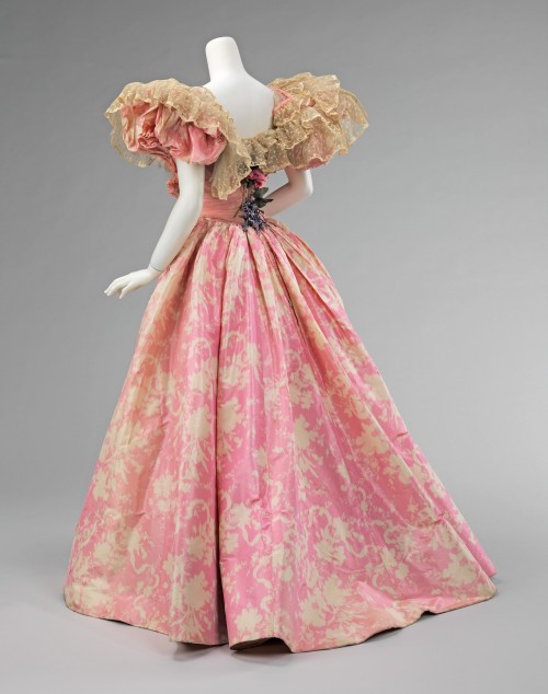 Paquin ball gown from 1895; House of Paquin