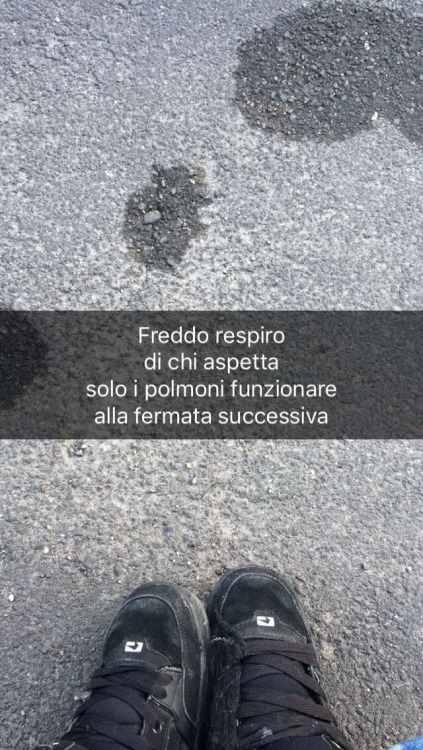  Freddo respiro  di chi aspetta solo i polmoni funzionare alla fermata successiva.  -Erin