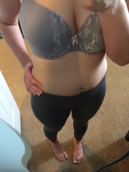 hornynurse32: Earlier today while getting ready for my pre-birthday outing with friends/coworkers