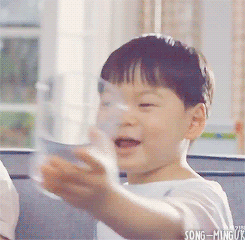 Sex song-minguk: Minute Maid CF pictures