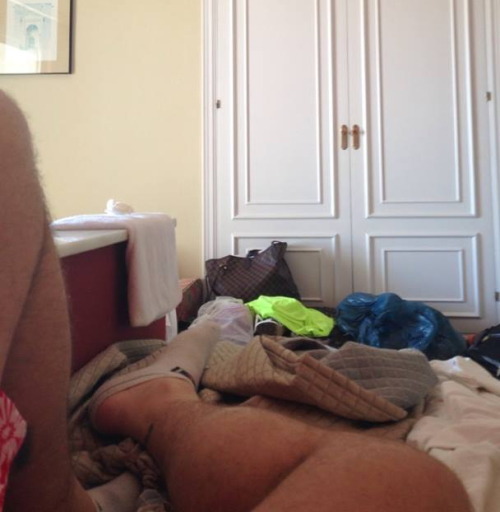 truckerbearjackie:  alwayshornybear:  Seb Dymond  hot piece of ass