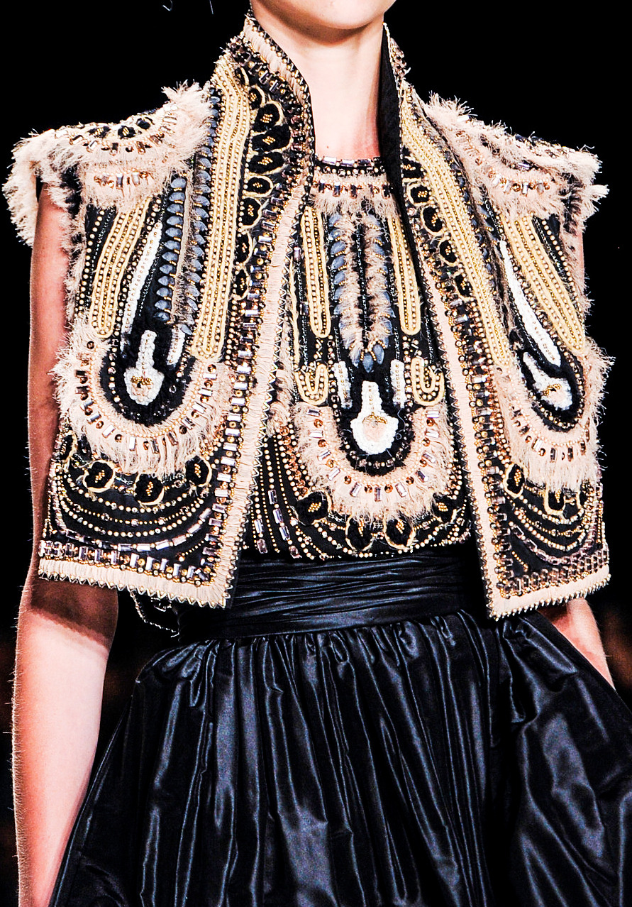 Aleatoire - fuckyeahfashioncouture: Naeem Khan Spring-Summer...