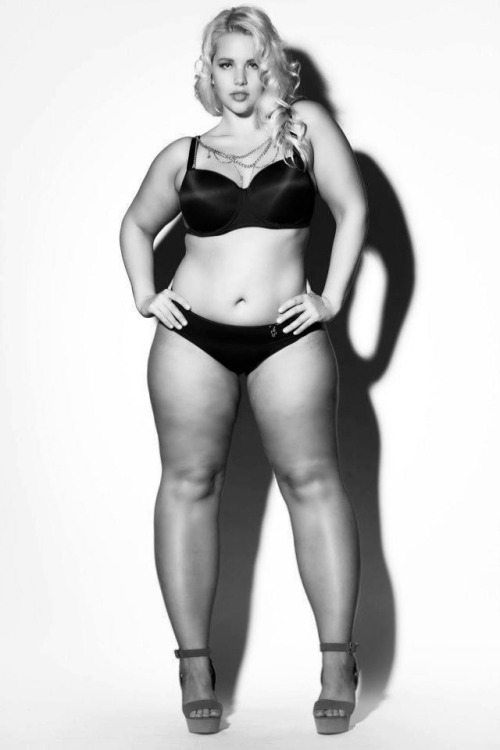 Absolute Women with enhanced thick legs…