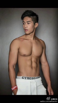 grabyourankles:  James Wong  Thanks for letting me know who he is! =)